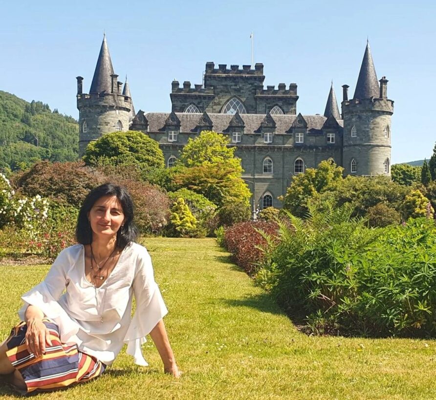 Me-at-Inveraray-castle.jpg